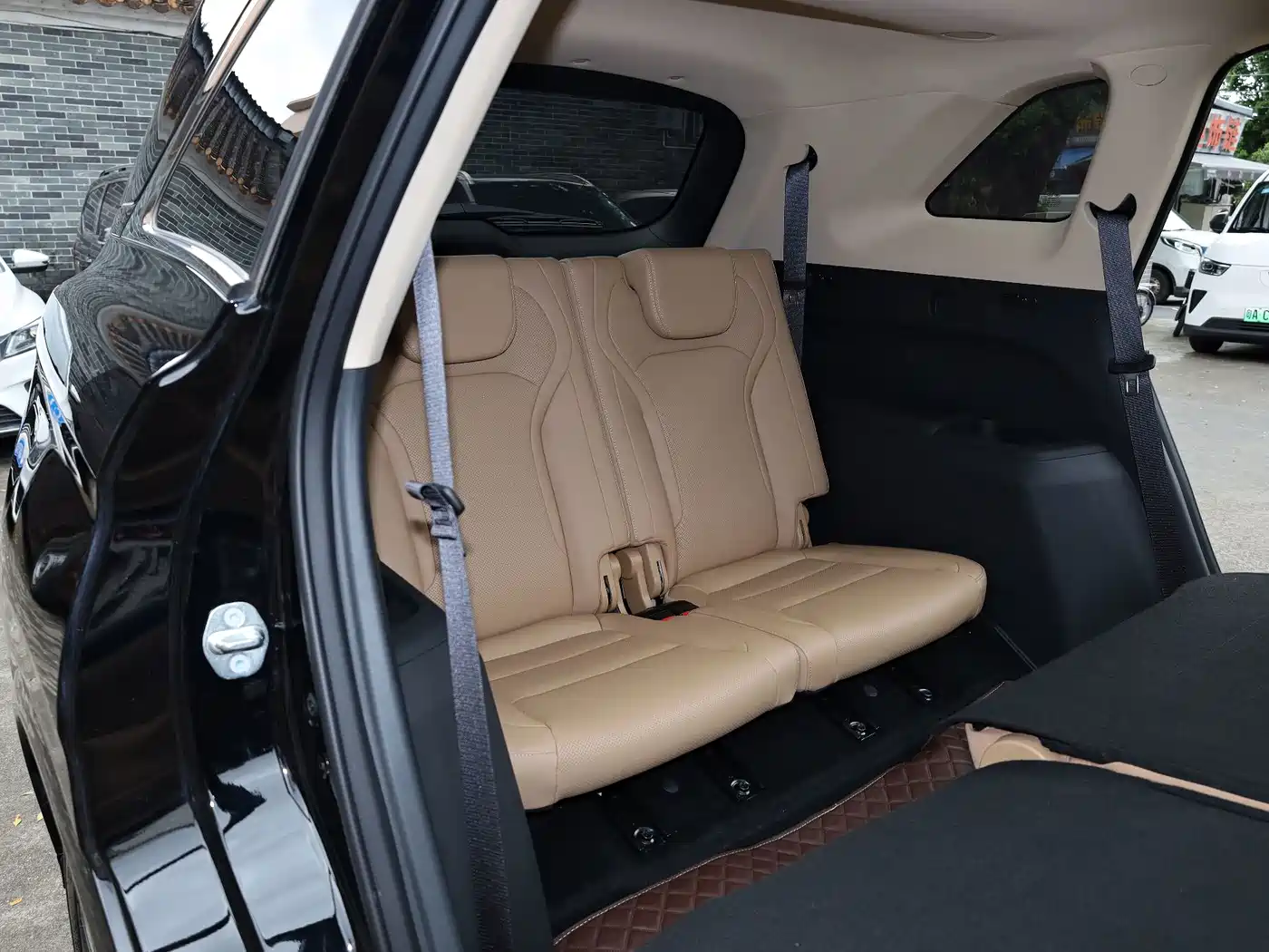 Landian E5 PLUS 2024 2025 165km Long Range Travel Custom Edition 7-seater