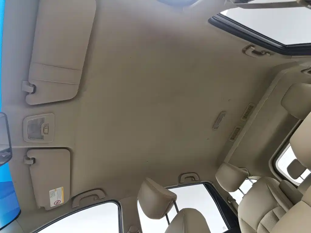 Baojun 730 2015 2014 1.5L Manual Comfort ESP Edition 7-Seater