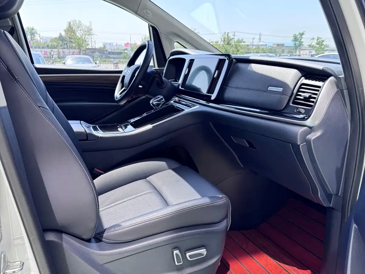 GAC Trumpchi Trumpchi M8 2021 Leading Show Series 390T Ultimate Edition фото 11
