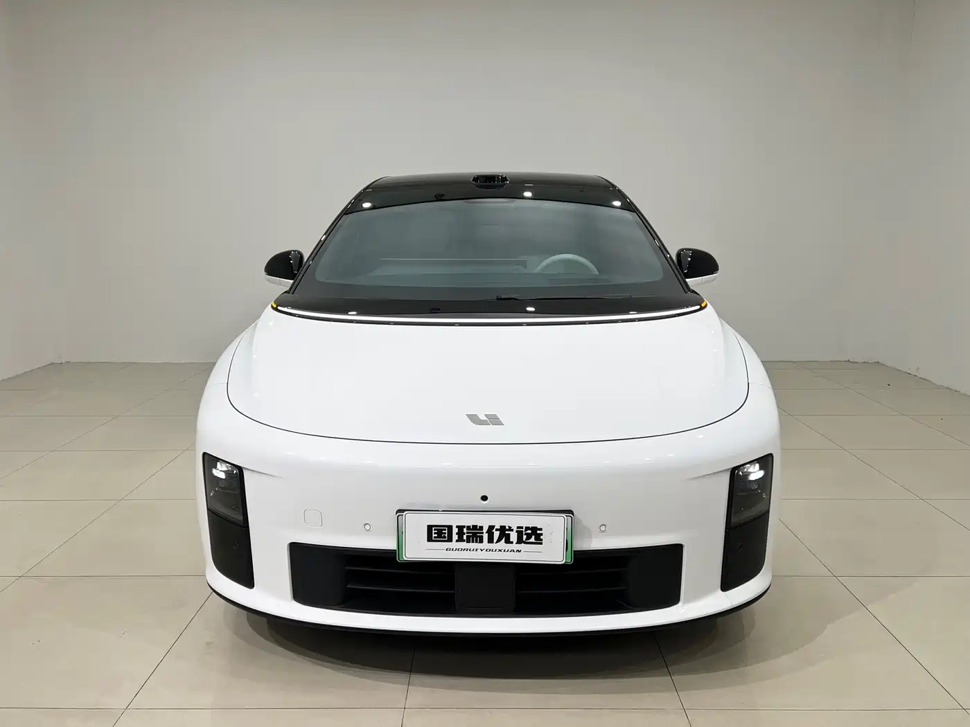 Фото 2 - Li Auto i6