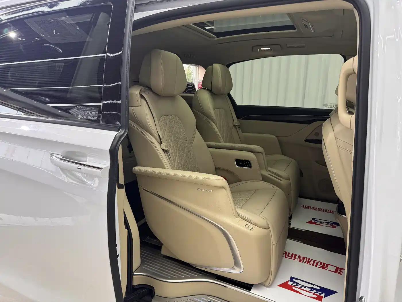 Buick GL8 2022 ES Landmark 653T Luxury фото 17