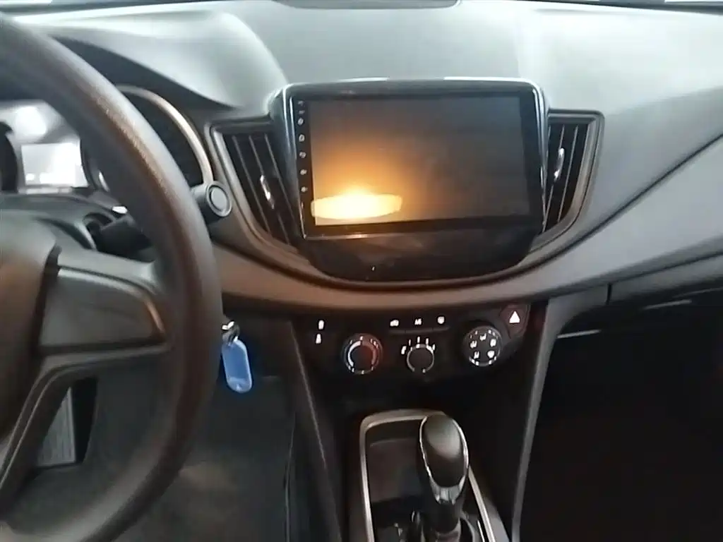 Chevrolet Cavalier 2019 320 Auto Sunroof Enjoyment Edition фото 13