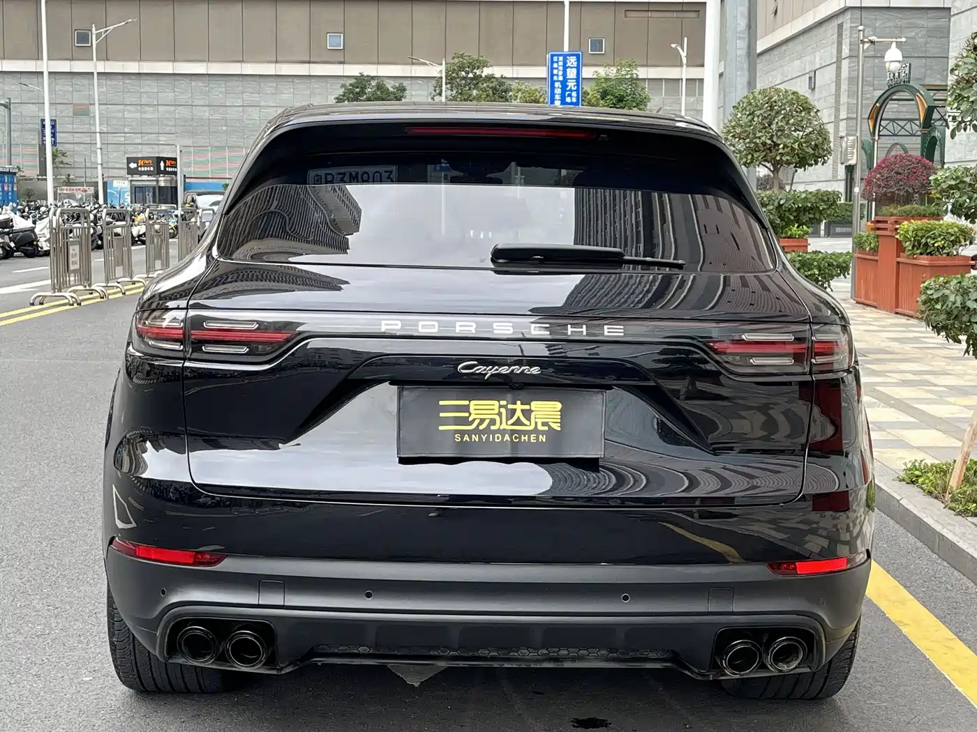 PORSCHE CAYENNE