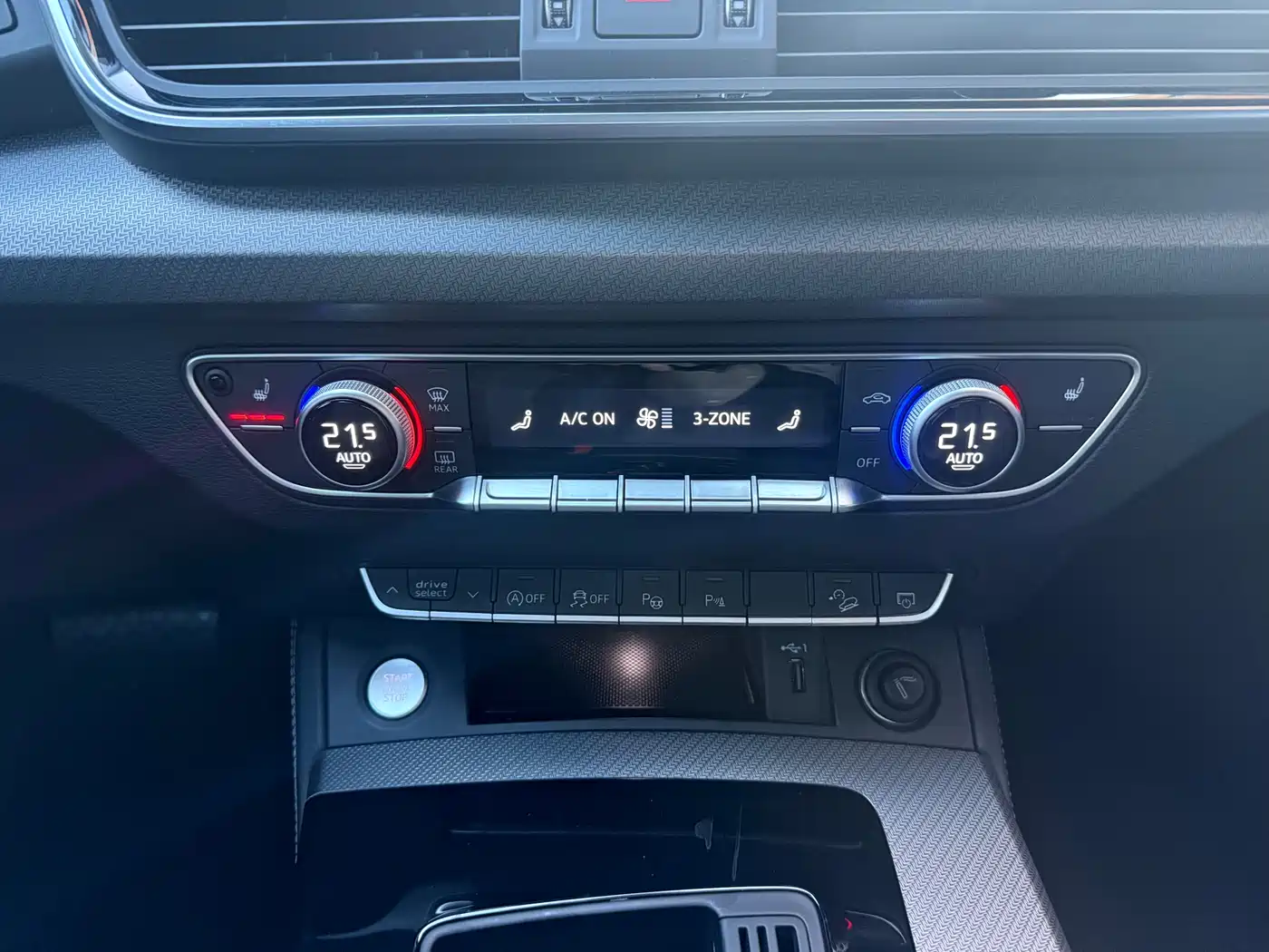 Audi Q5L 2022 40T Luxury Dynamic фото 13