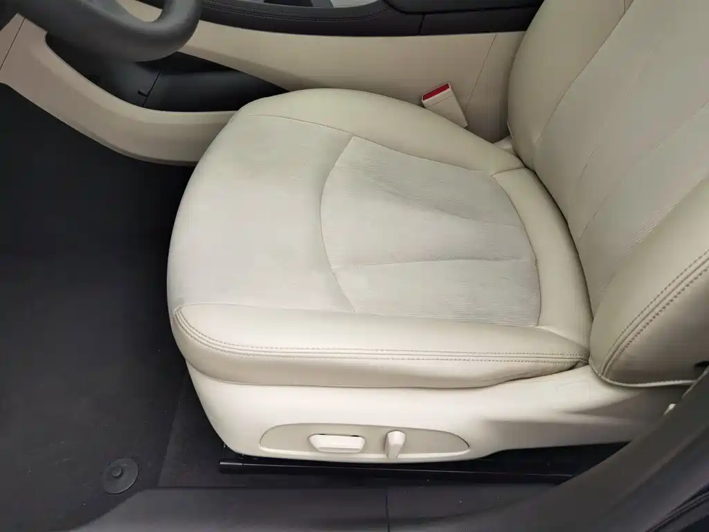 Фото 20 - Buick LaCrosse