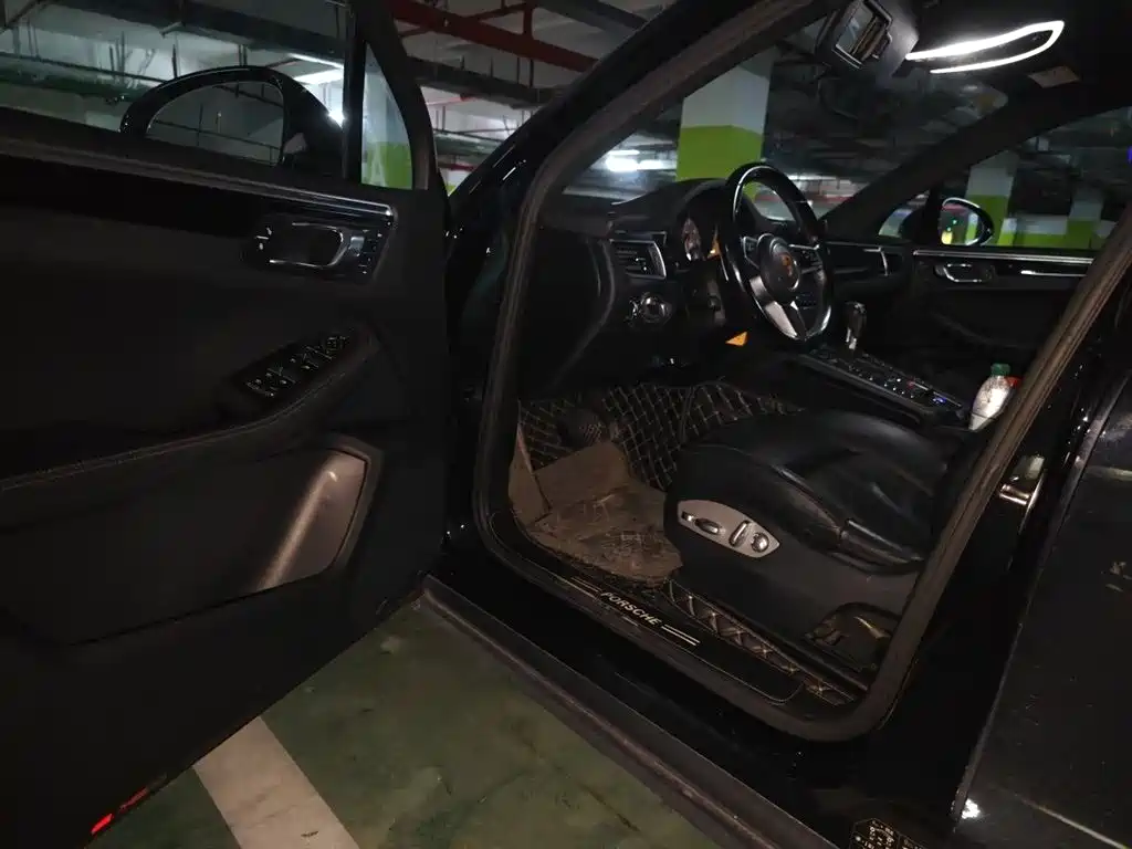 Porsche Macan 2016 Macan S 3.0T фото 12
