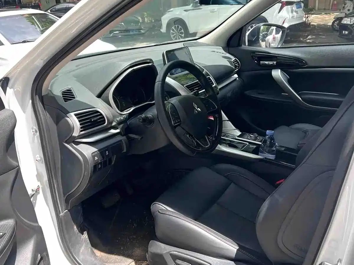Mitsubishi Eclipse Cross 2019 2019 1.5T CVT 2WD Belief Edition China VI