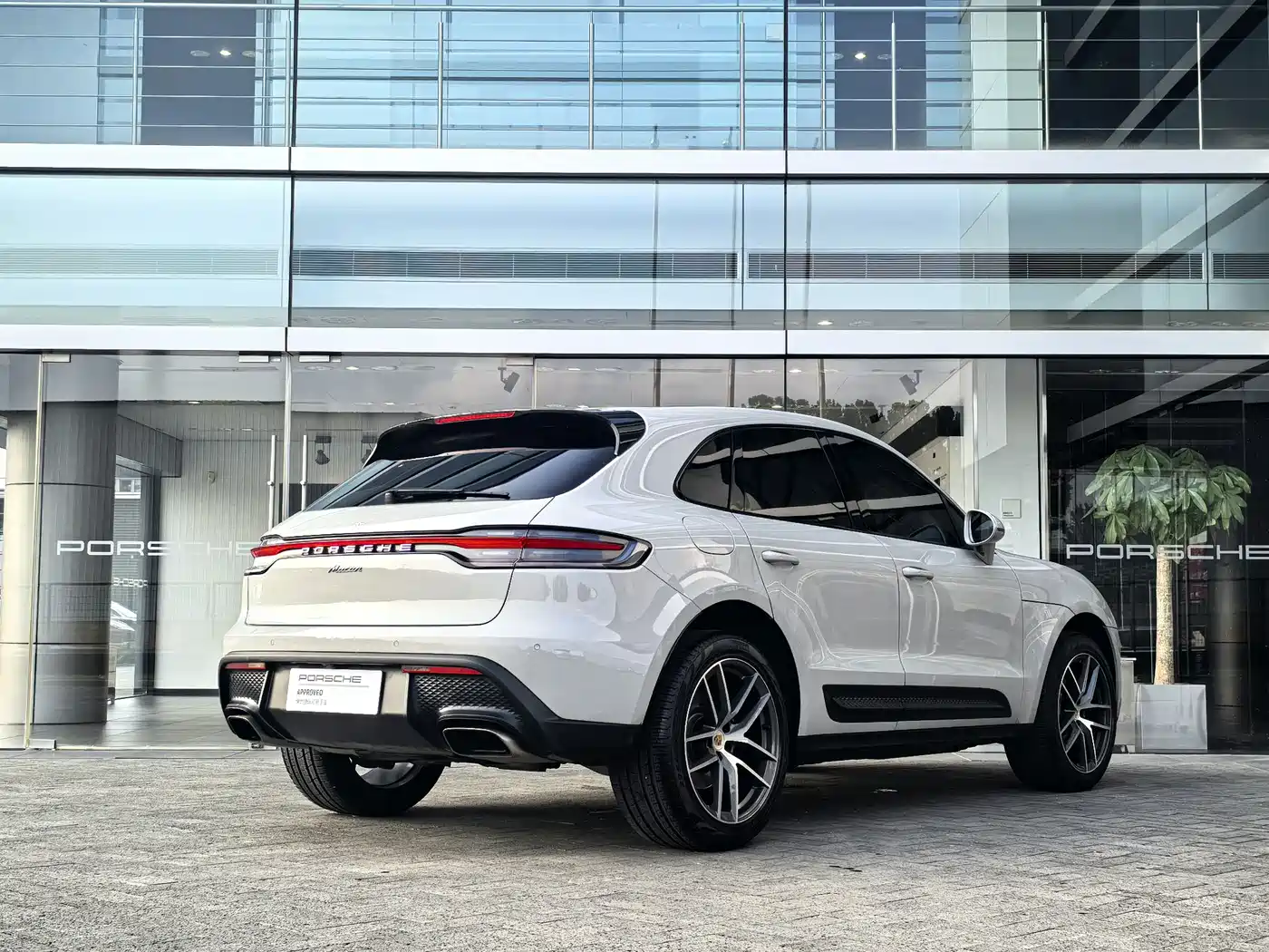 Porsche Macan 2024 Macan 2.0T фото 4