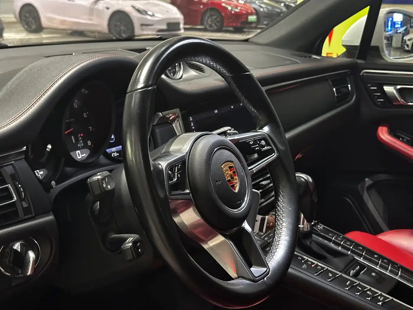 Porsche Macan 2020 Macan 2.0T фото 7