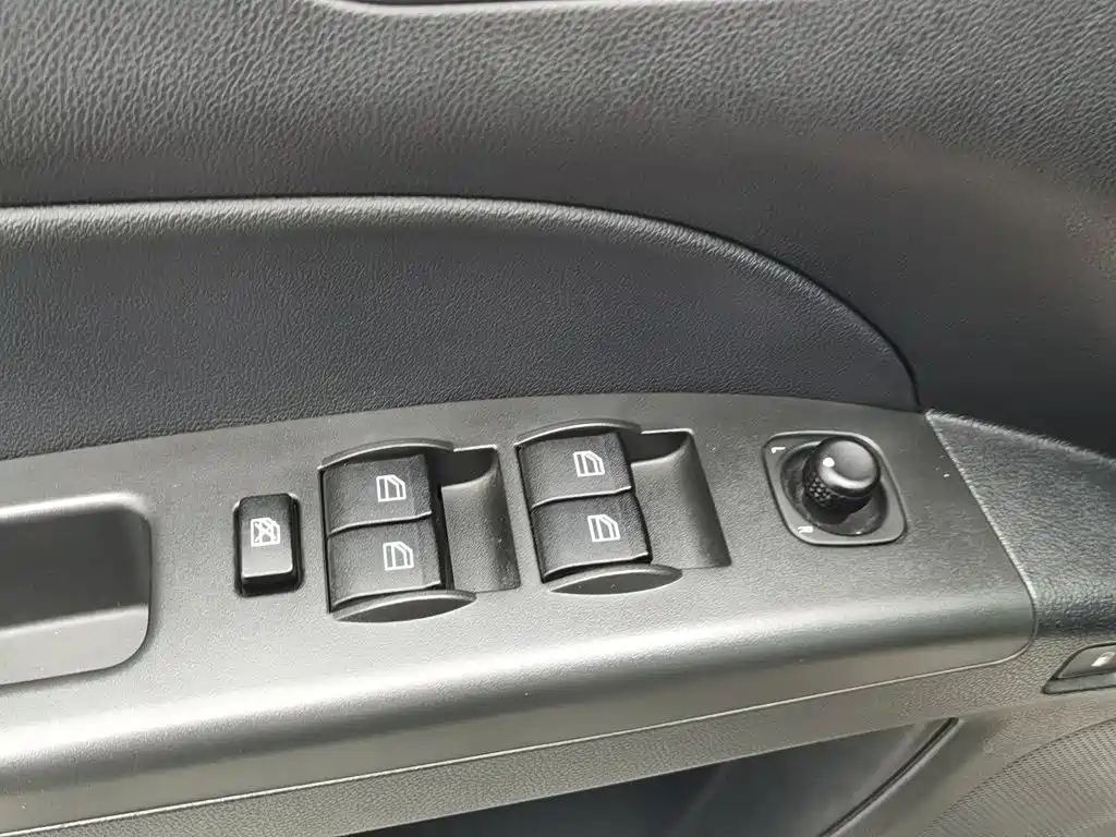 Besturn B30 2016 2016 1.6L Automatic Executive