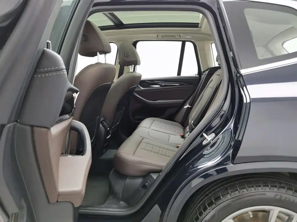 Photo 15 - BMW X3