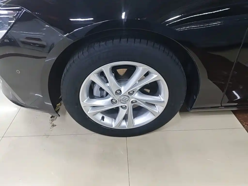 Фото 23 - Buick Regal