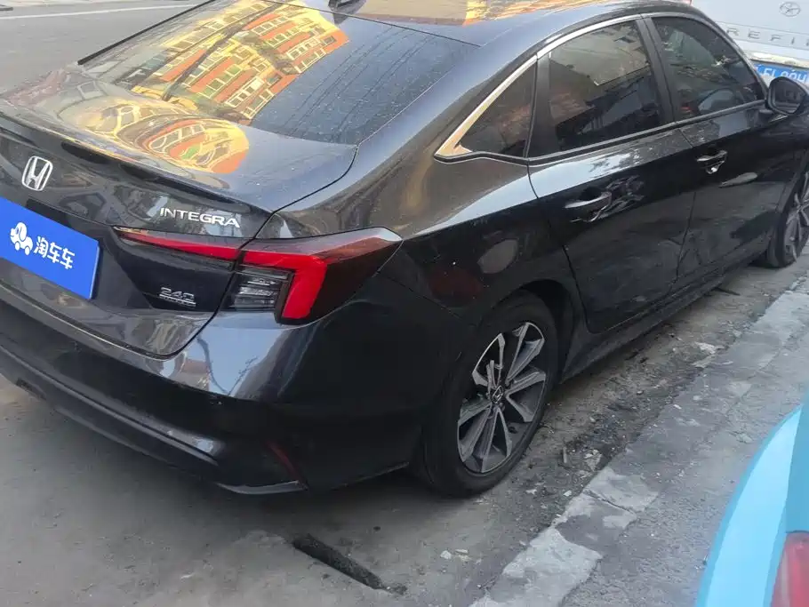 Honda Integra 2024 2023 240TURBO CVT Luxury Edition