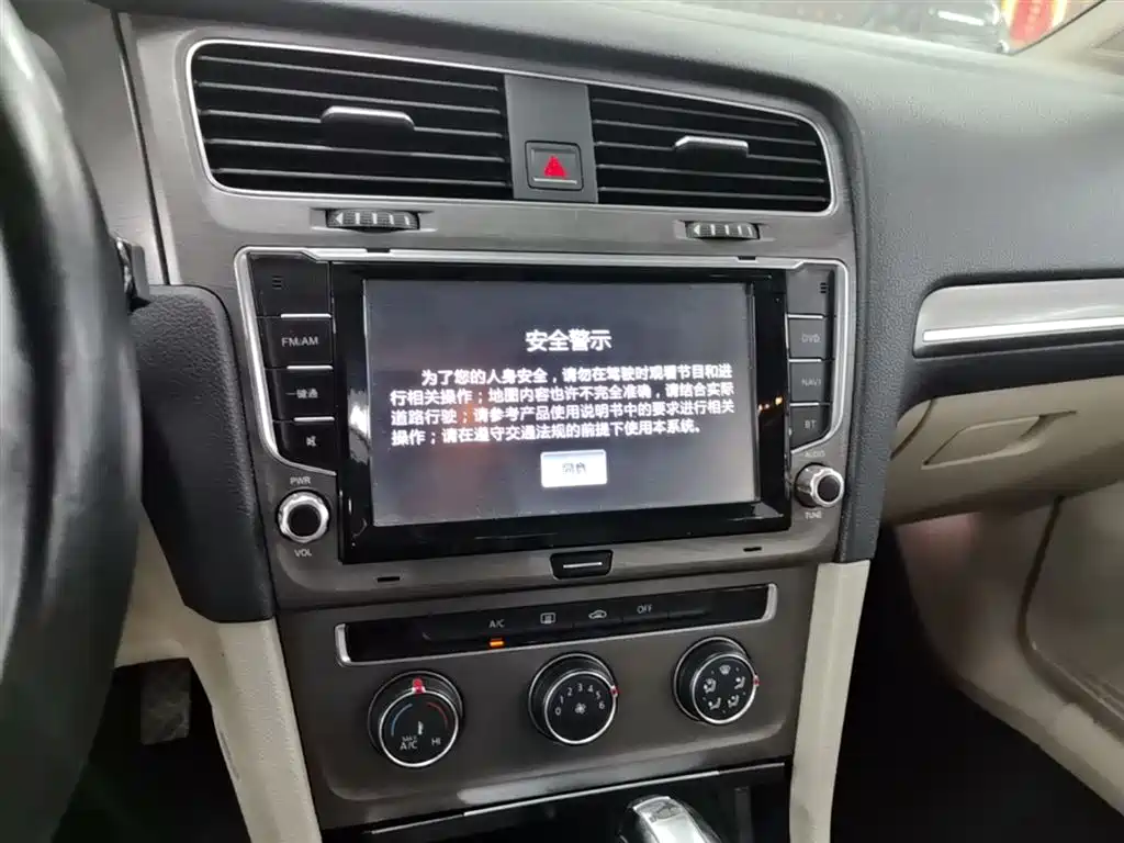 Volkswagen Golf 2014 1.4TSI Automatic Comfort фото 20