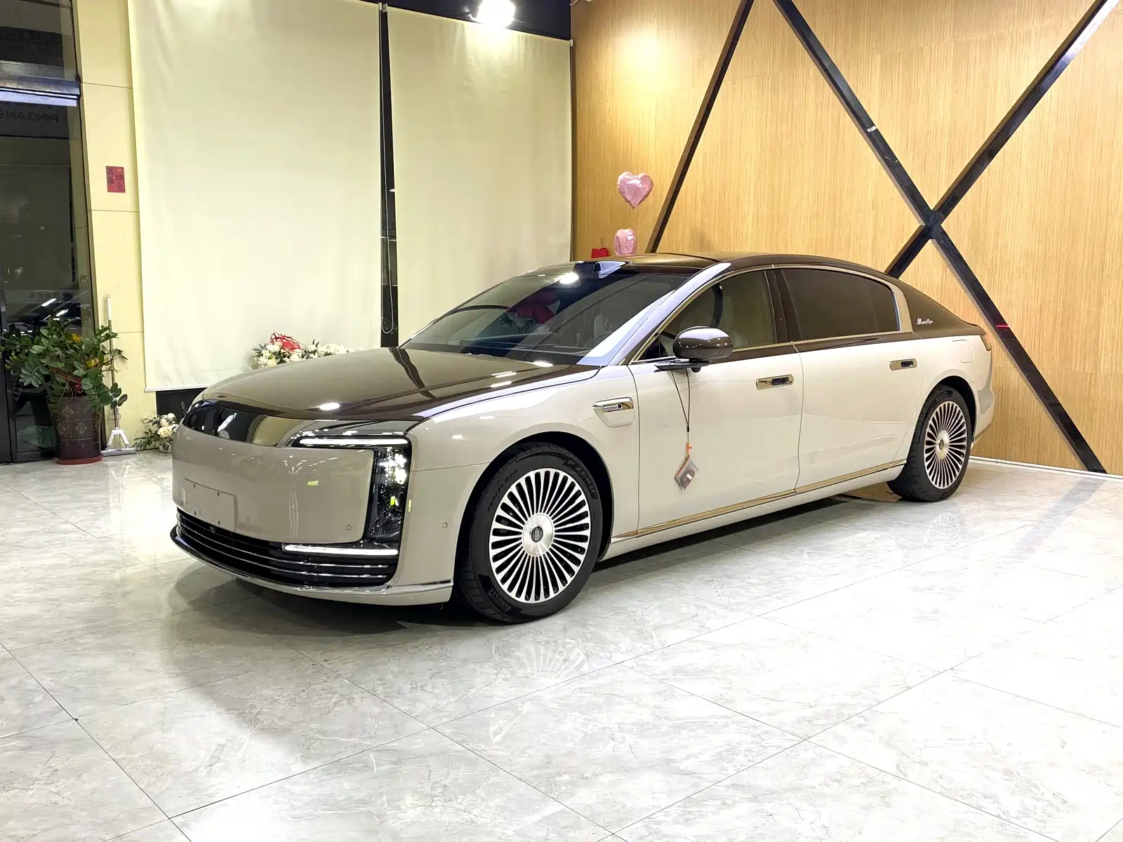 صورة 1 - Zunjie S800