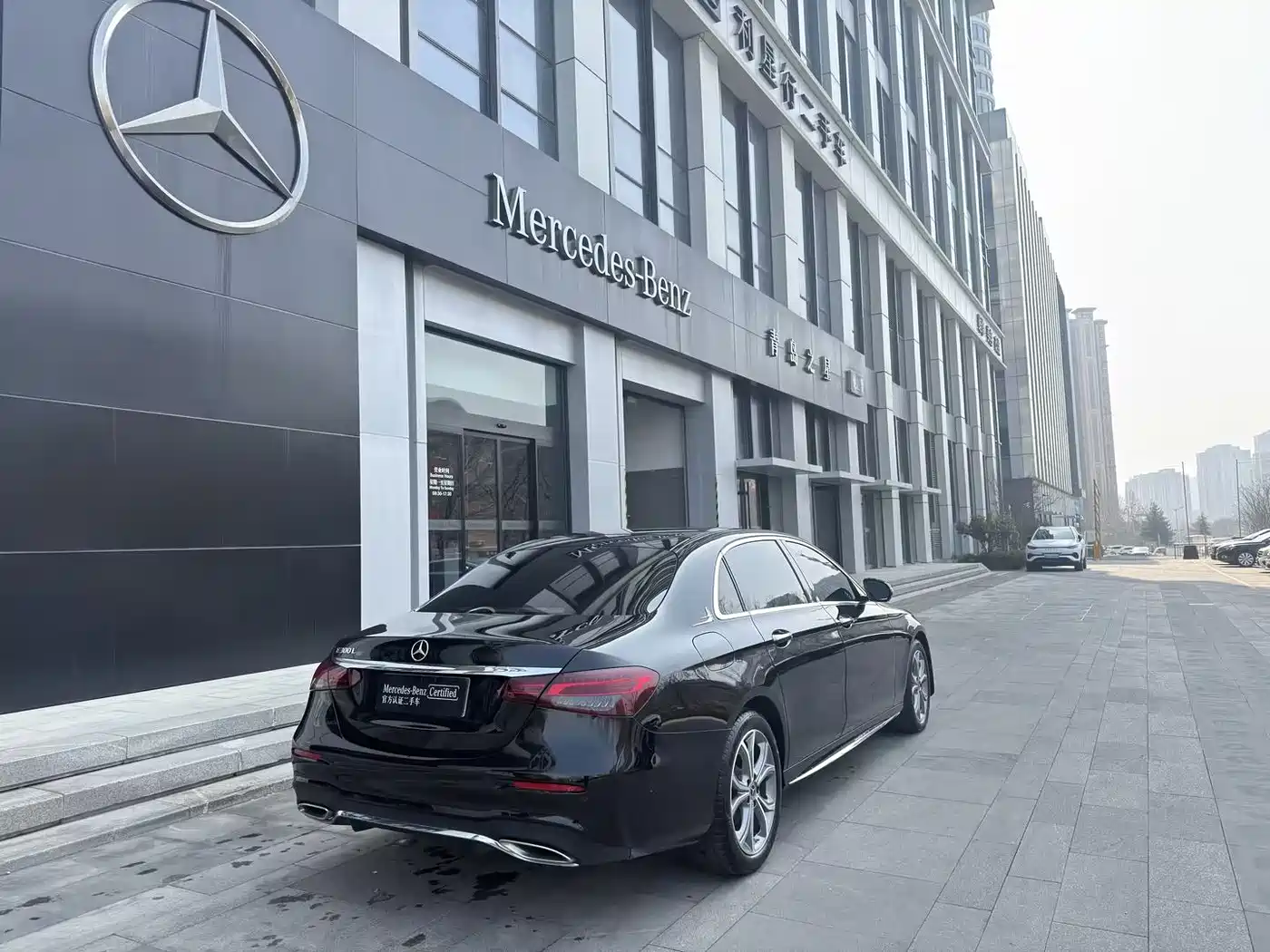 Mercedes-Benz E-Class 2023 E 300 L Sport Luxury фото 26