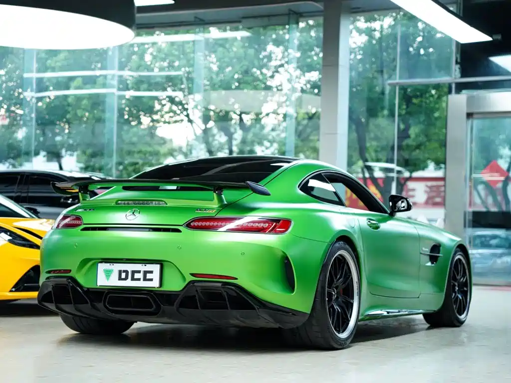 Фото 8 - Mercedes-Benz AMG GT