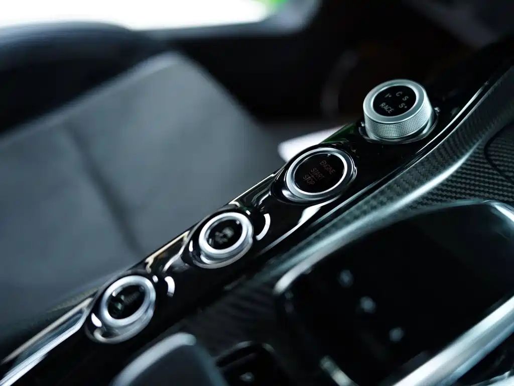 Фото 40 - Mercedes-Benz AMG GT