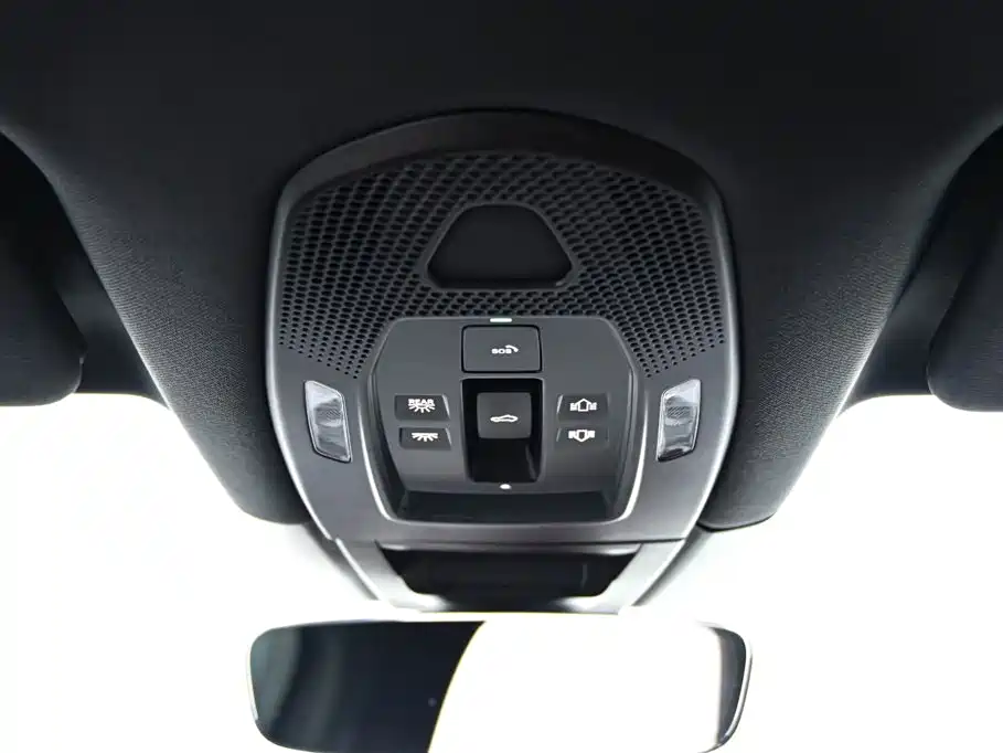 Porsche Cayenne New Energy 2024 Cayenne E-Hybrid 2.0T фото 32