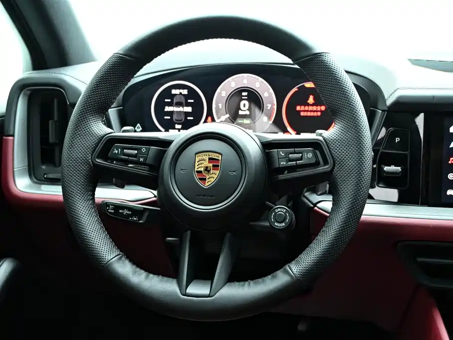 Porsche Cayenne New Energy 2024 Cayenne E-Hybrid 2.0T фото 18