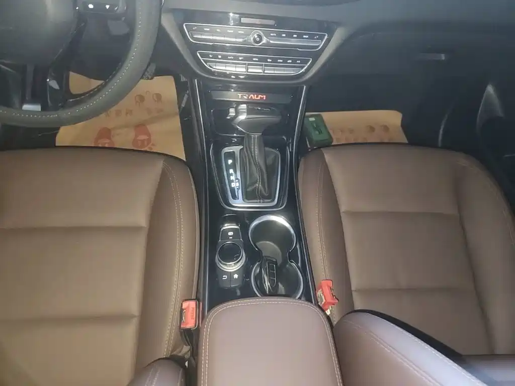 Junma MEET 3 (Meitu 3) 2019 2018 1.5T CVT Luxury Edition