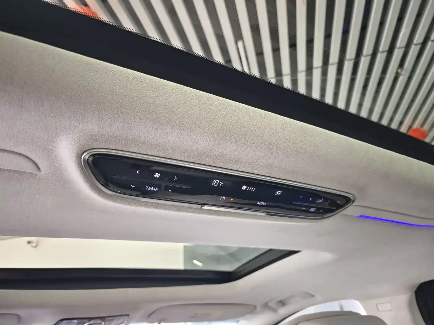 Buick Century 2023 2023 2.0T 6-Seat World Edition