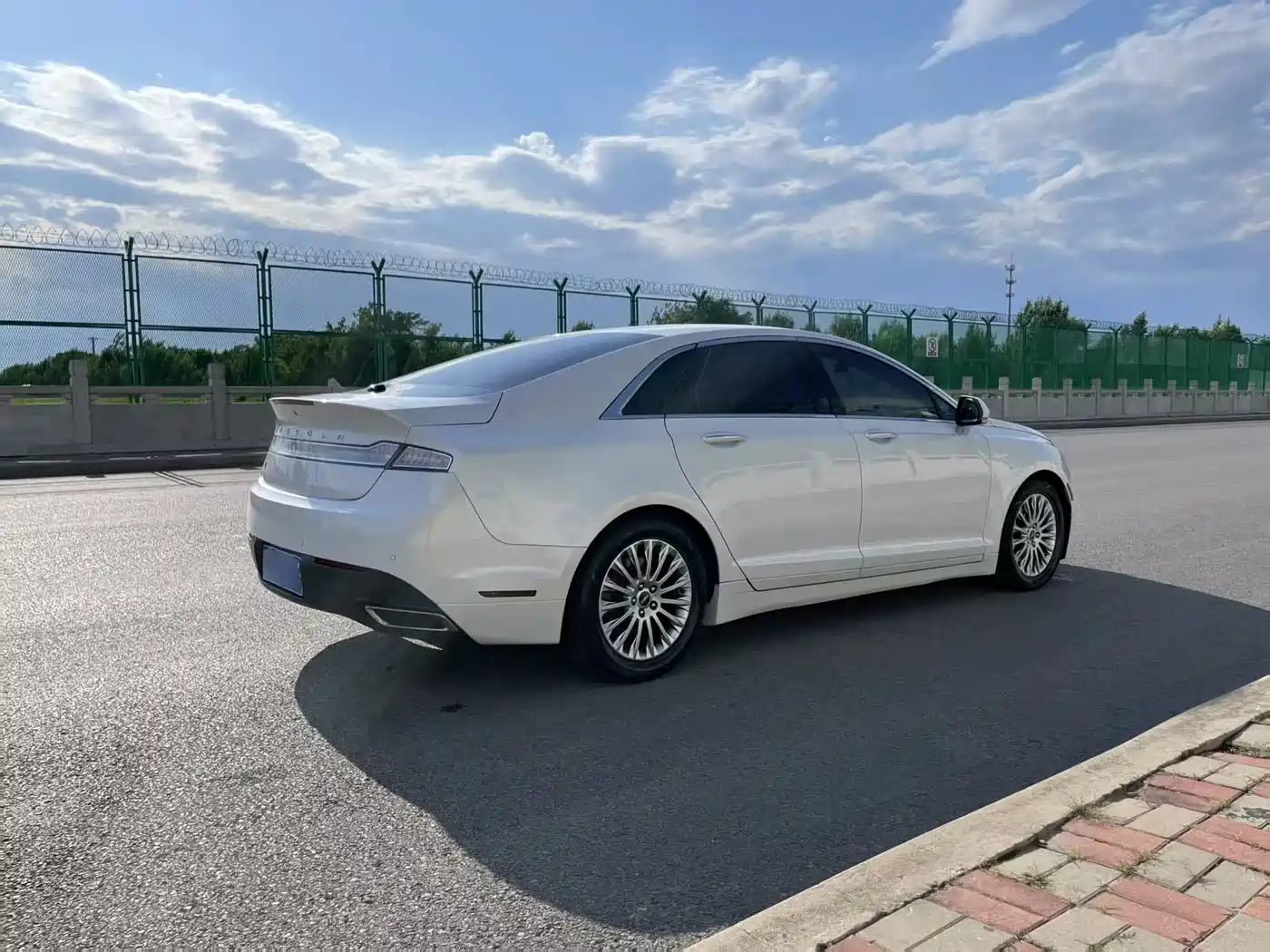 Lincoln MKZ 2016 2014 2.0T Premium Edition