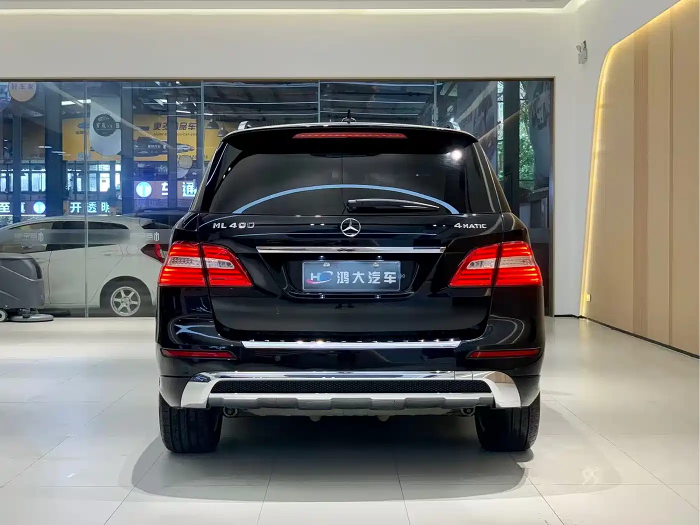 Mercedes-Benz M-Class 2015 ML 400 4MATIC Luxury фото 4