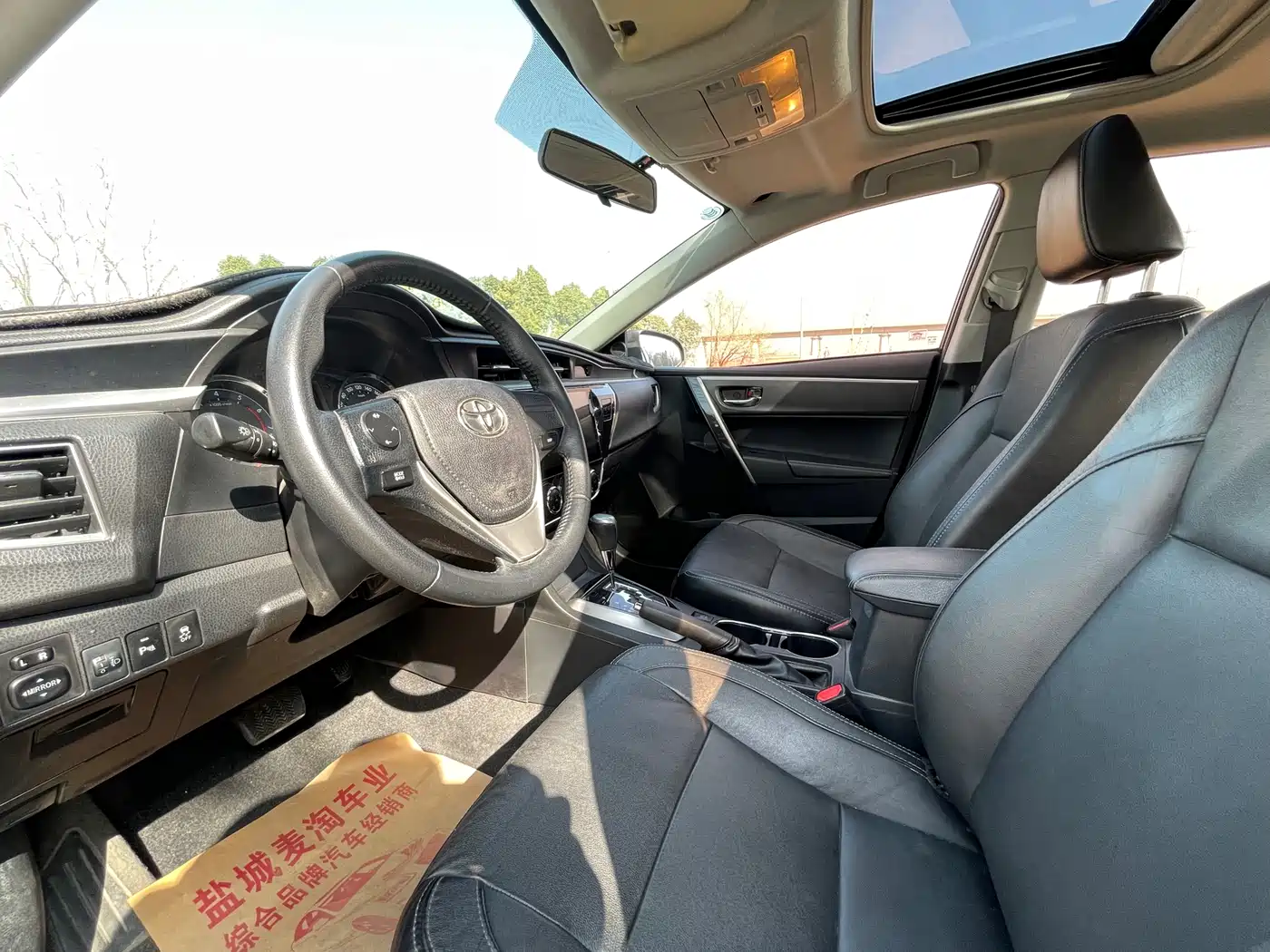 Toyota Corolla 2017 Model 1.2T CVT GL-i Leather Edition фото 8