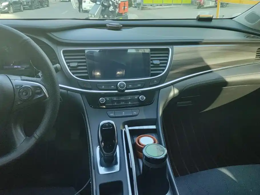 Buick LaCrosse 2022 652T Luxury фото 13