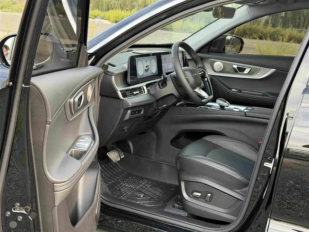 Chery Tiggo 8 PRO 2025 2025 290T 2WD Luxury Edition