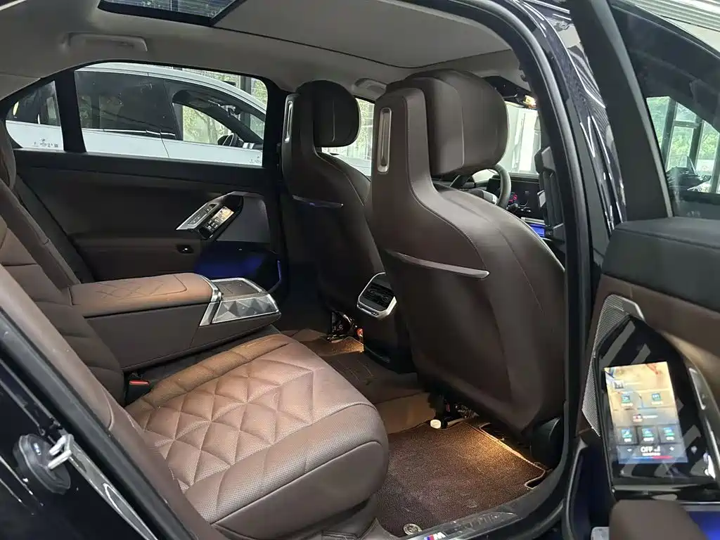 BMW i7 2025 2023 eDrive50L Leading M Sport Package