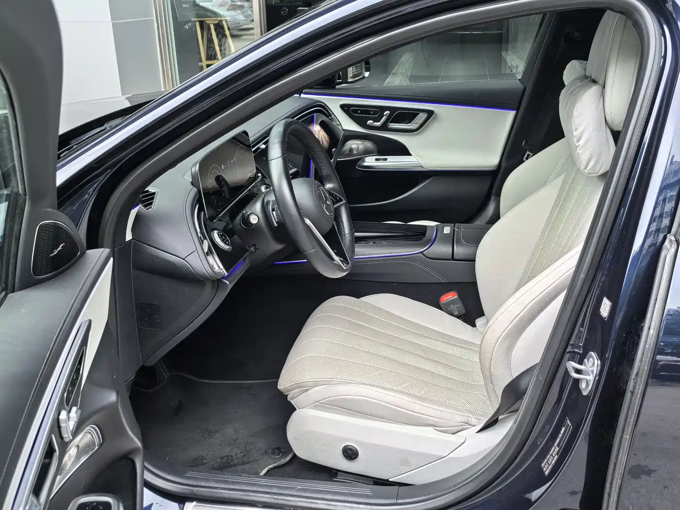 Mercedes-Benz E-Class 2024 Model E 300 L Luxury фото 6