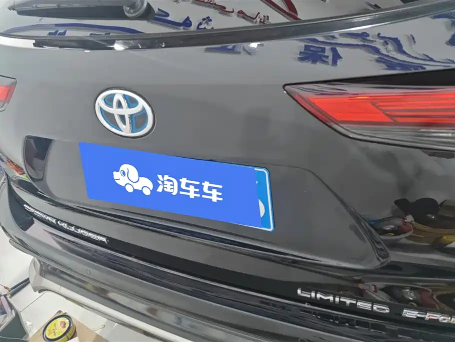 Toyota Crown Kluger 2021 2.5L HEV AWD Flagship Edition фото 4