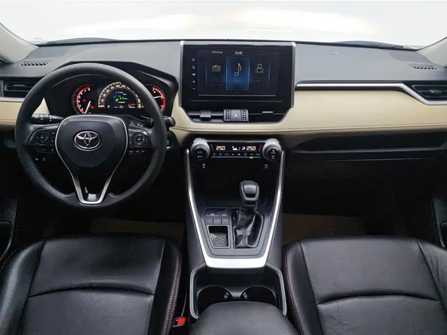 Toyota RAV4 Rongfang 2020 2.0L CVT 2WD Trend Edition фото 12