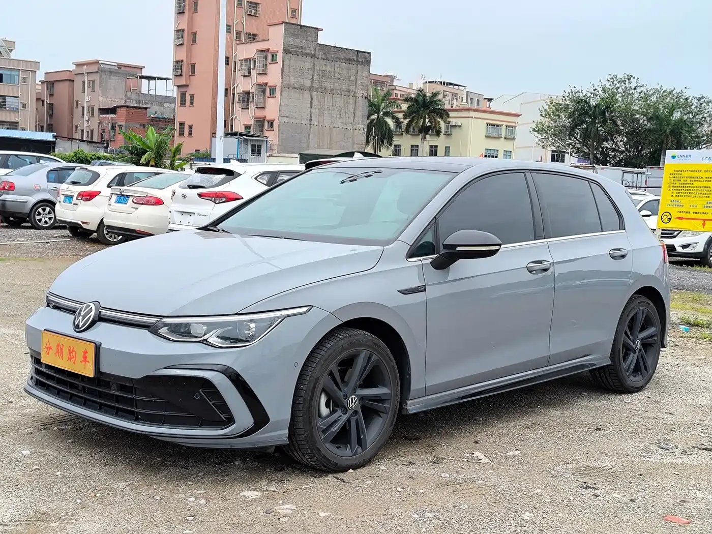 Volkswagen Golf 2023 Facelift 280TSI DSG R-Line фото 2
