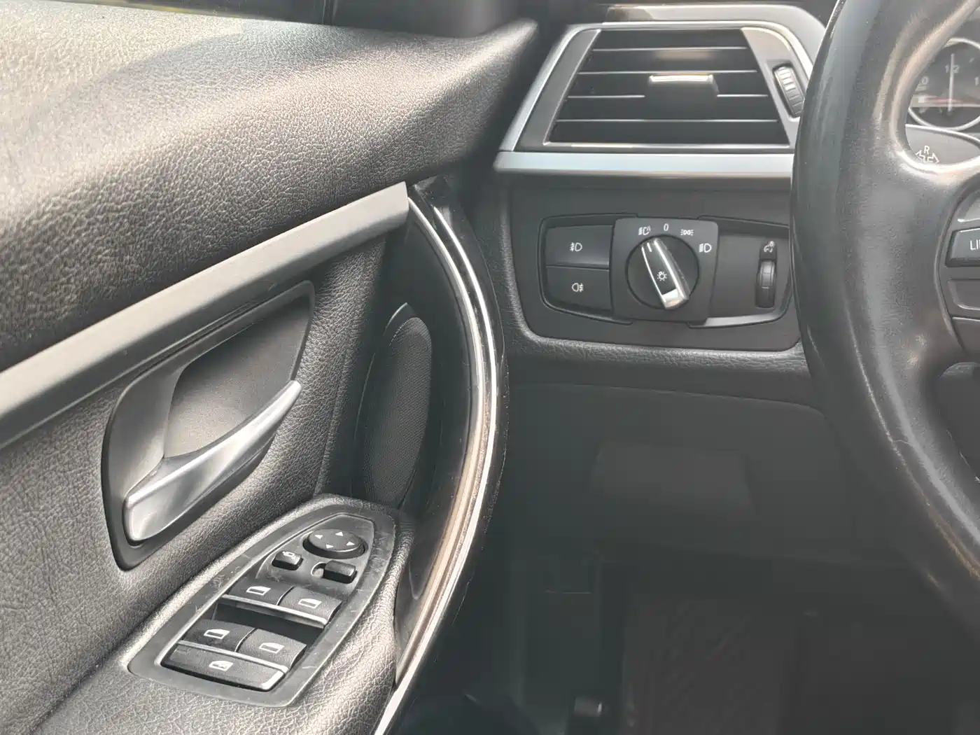 BMW 3 Series 2018 320Li Leading Luxury Package фото 17