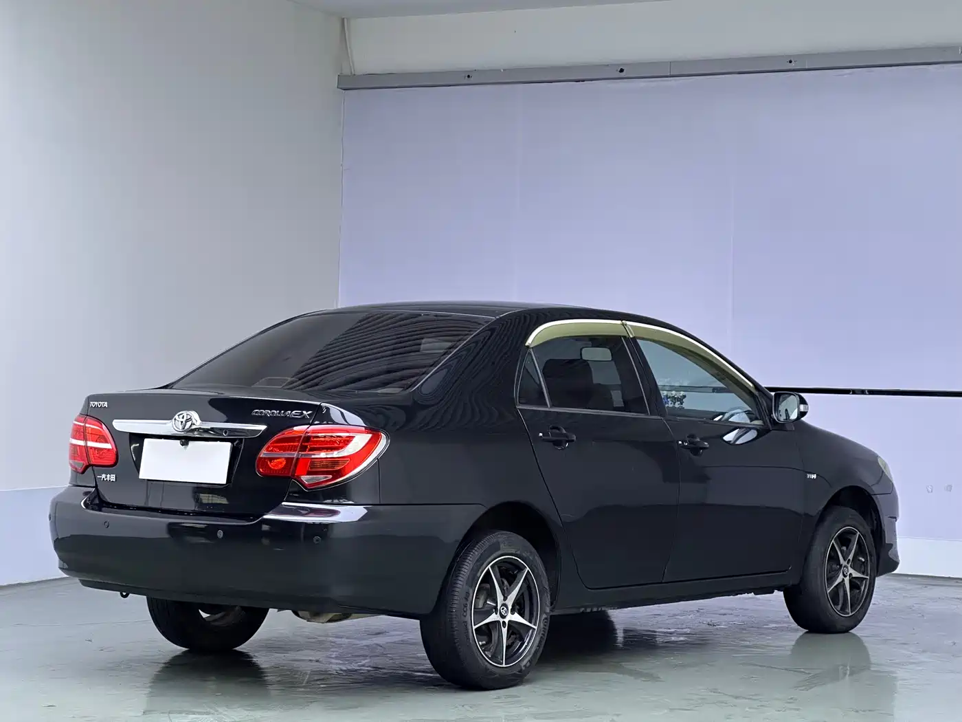 Toyota Corolla 2013 1.6L Manual Excellence Edition фото 4
