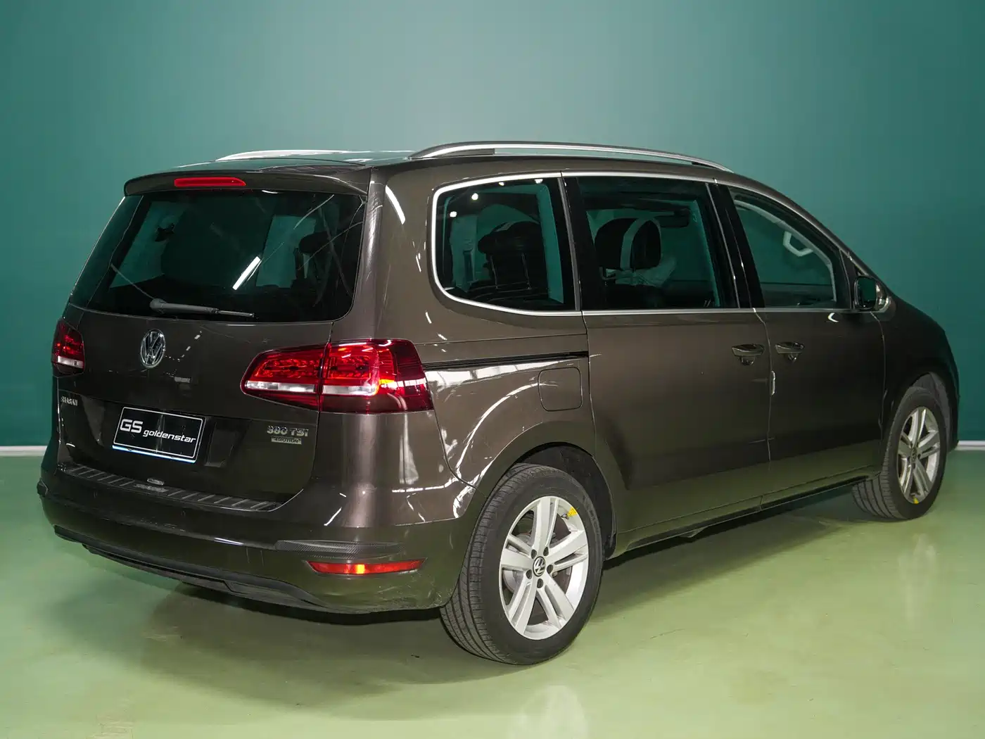 Volkswagen Sharan 2016 380TSI Comfort 7-seater фото 3
