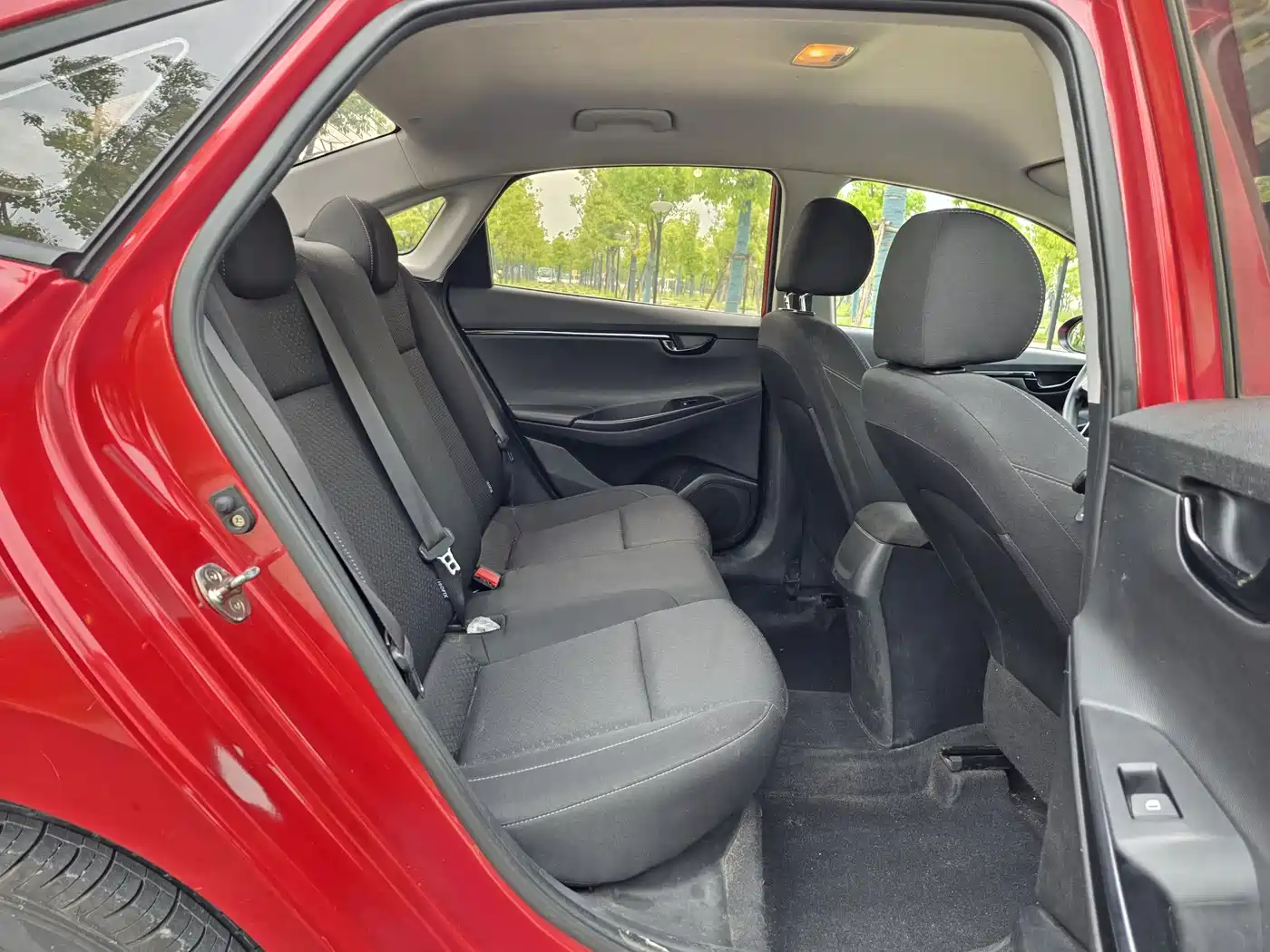 Hyundai Elantra 2020 1.6L Auto GL Pleasing Edition фото 12