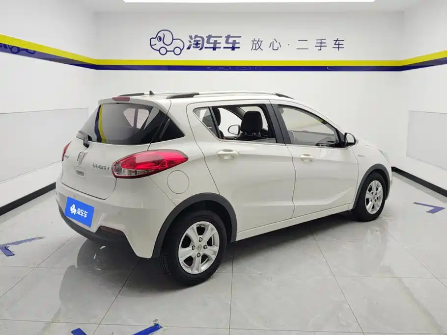 Baojun 310 2017 2017 1.5L Manual Luxury
