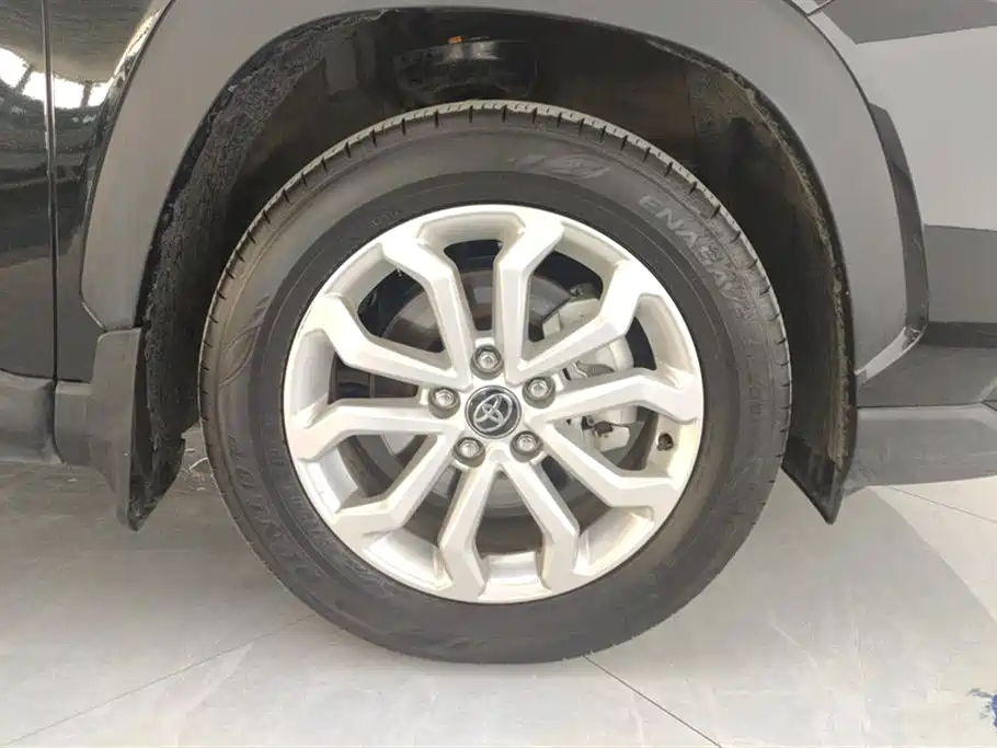 Toyota Frontlander 2024 2.0L CVT Elite Edition фото 6