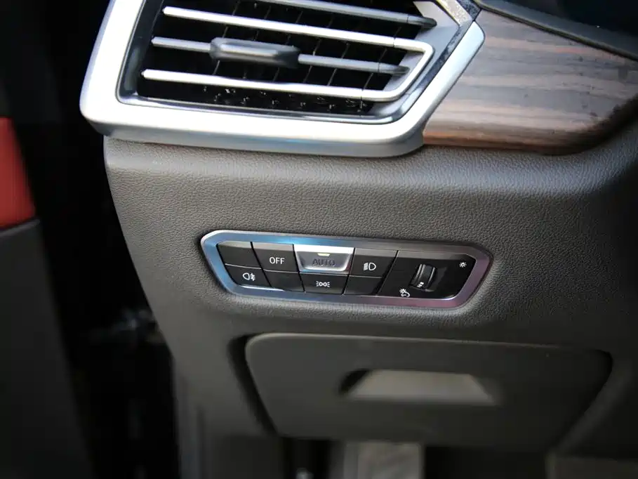BMW X5 2022 Facelift xDrive 40Li M Sport Package фото 20