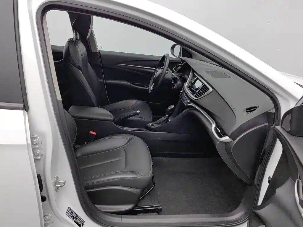 Фото 23 - Buick Excelle