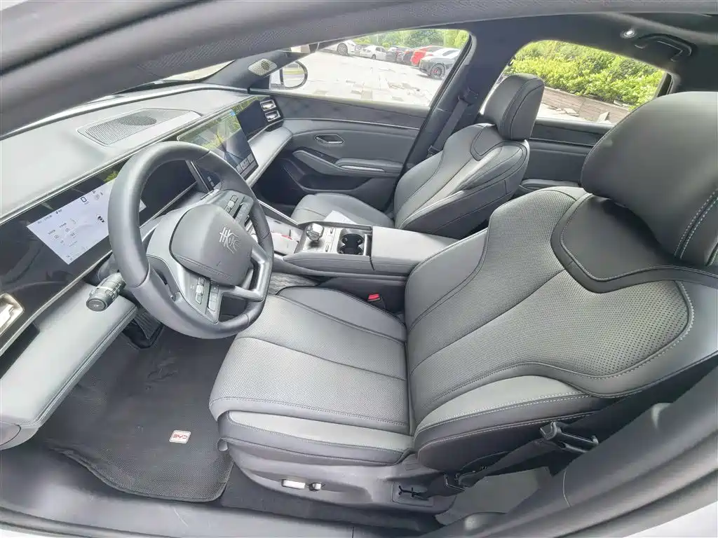 BYD Qin L 2025 DM-i Smart Drive Edition 120KM Surpassing фото 13