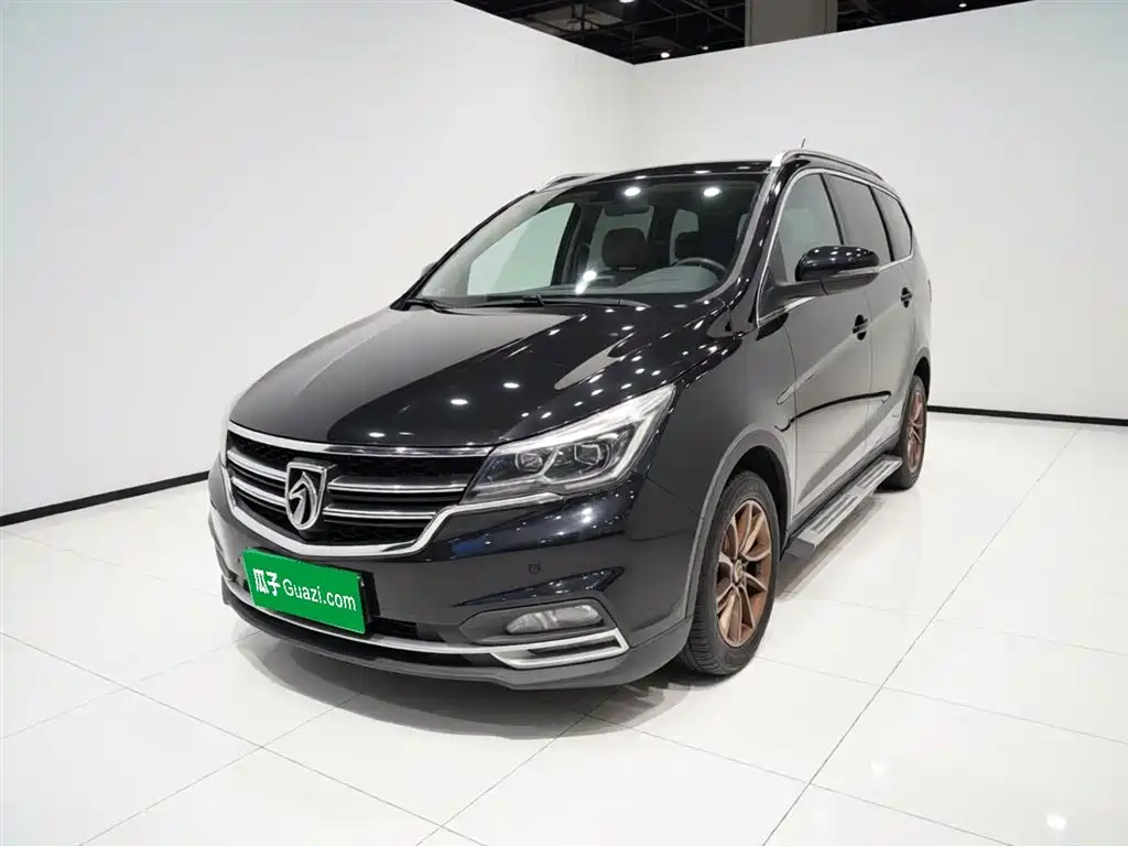 Фото 2 - Baojun 730