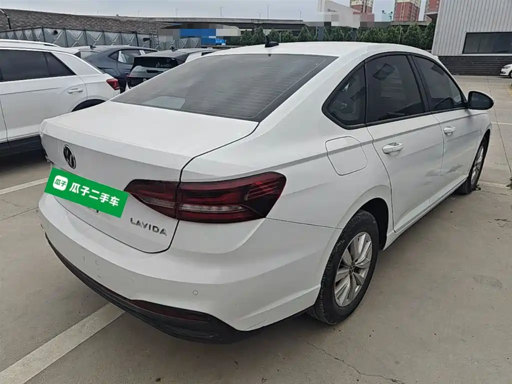 Volkswagen Lavida 2024 Model 1.5L Automatic Delight Edition фото 7