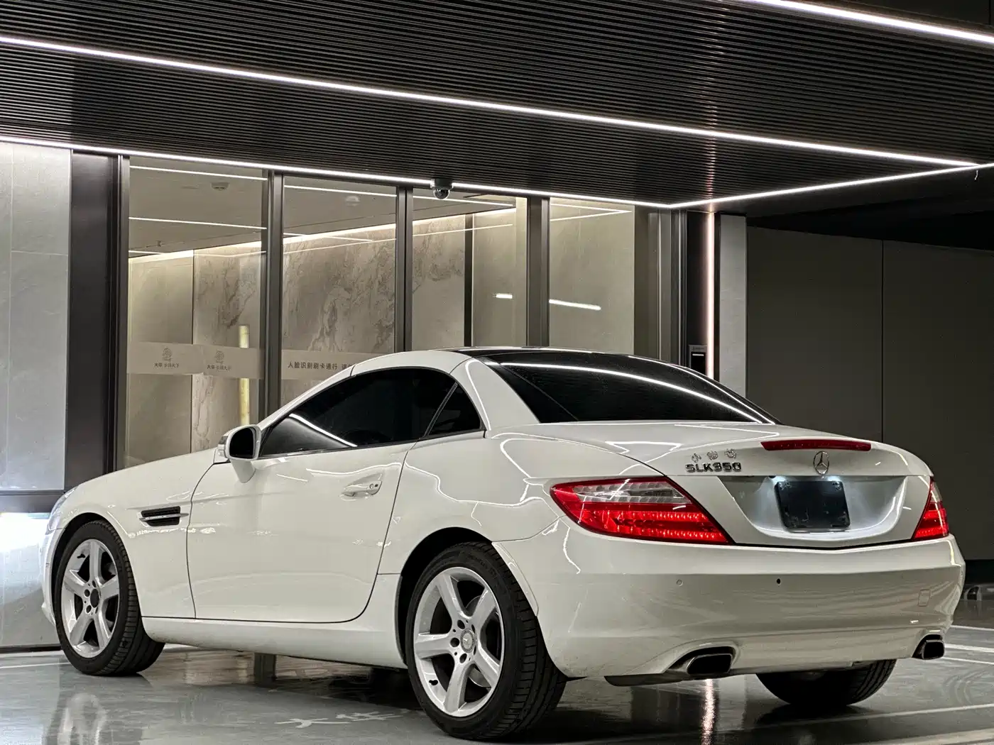 Mercedes-Benz SLK-Class 2011 SLK 200 Fashion фото 29