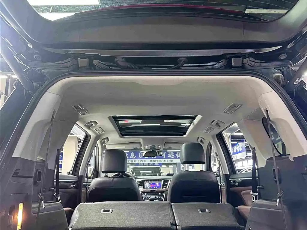 GAC Trumpchi Trumpchi GS8 2017 2017 320T AWD Luxury Smart Connect (7-Seater)