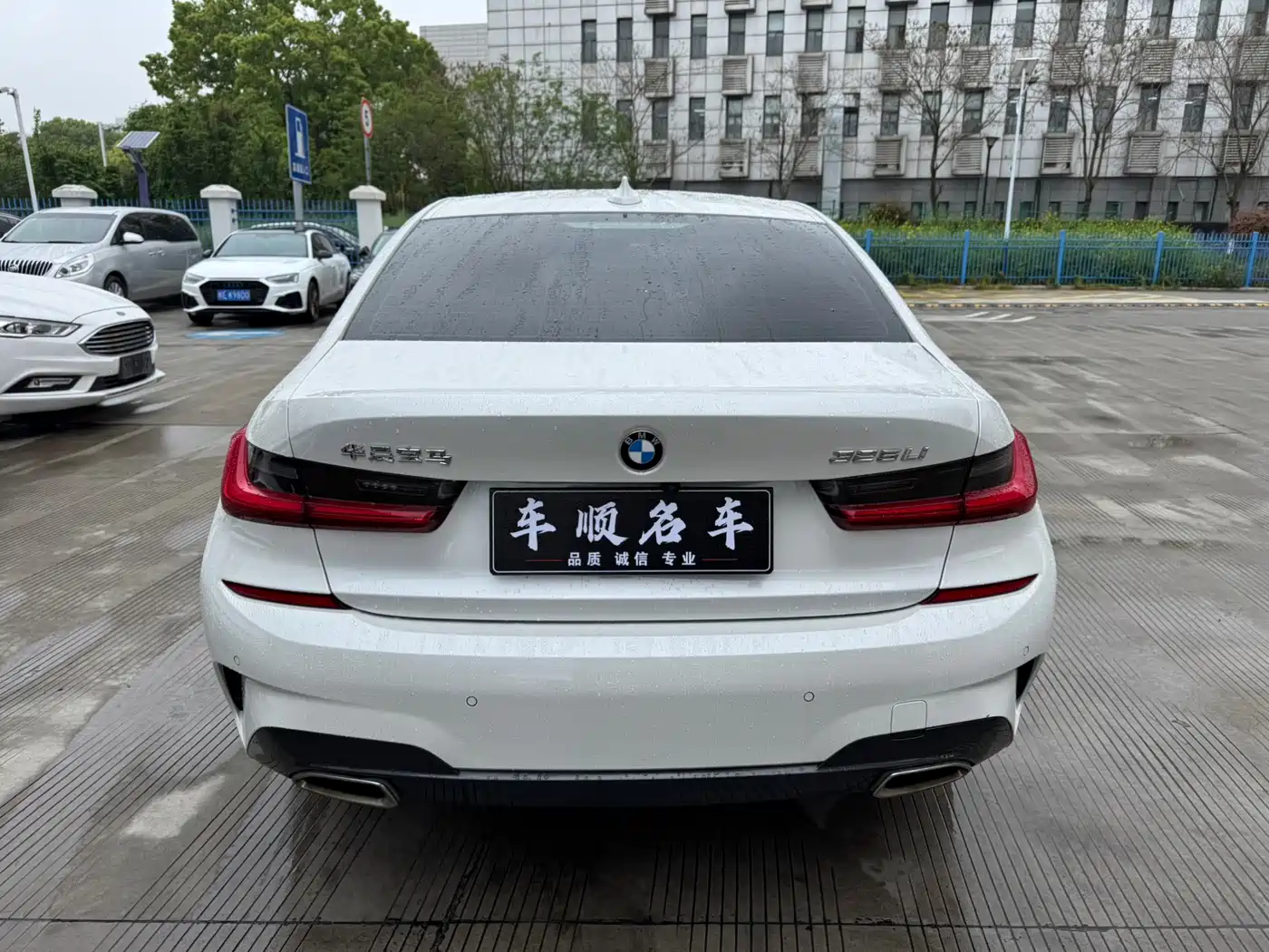 BMW 3 Series 2021 320Li M Sport Package фото 5